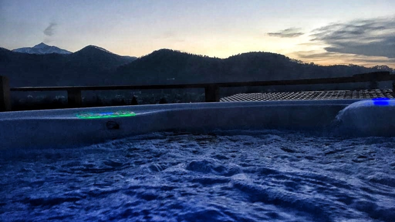 chalet avec jacuzzi Hautes Pyrénées